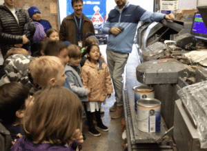 Kindergarten students in Chicago see how paint is made and mixed to bring their classroom learning to life