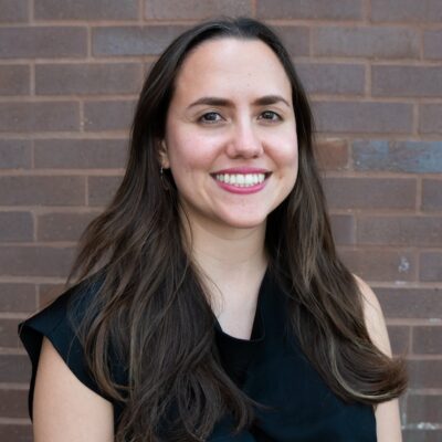 Ariana de Losada Headshot 2025 WP-2